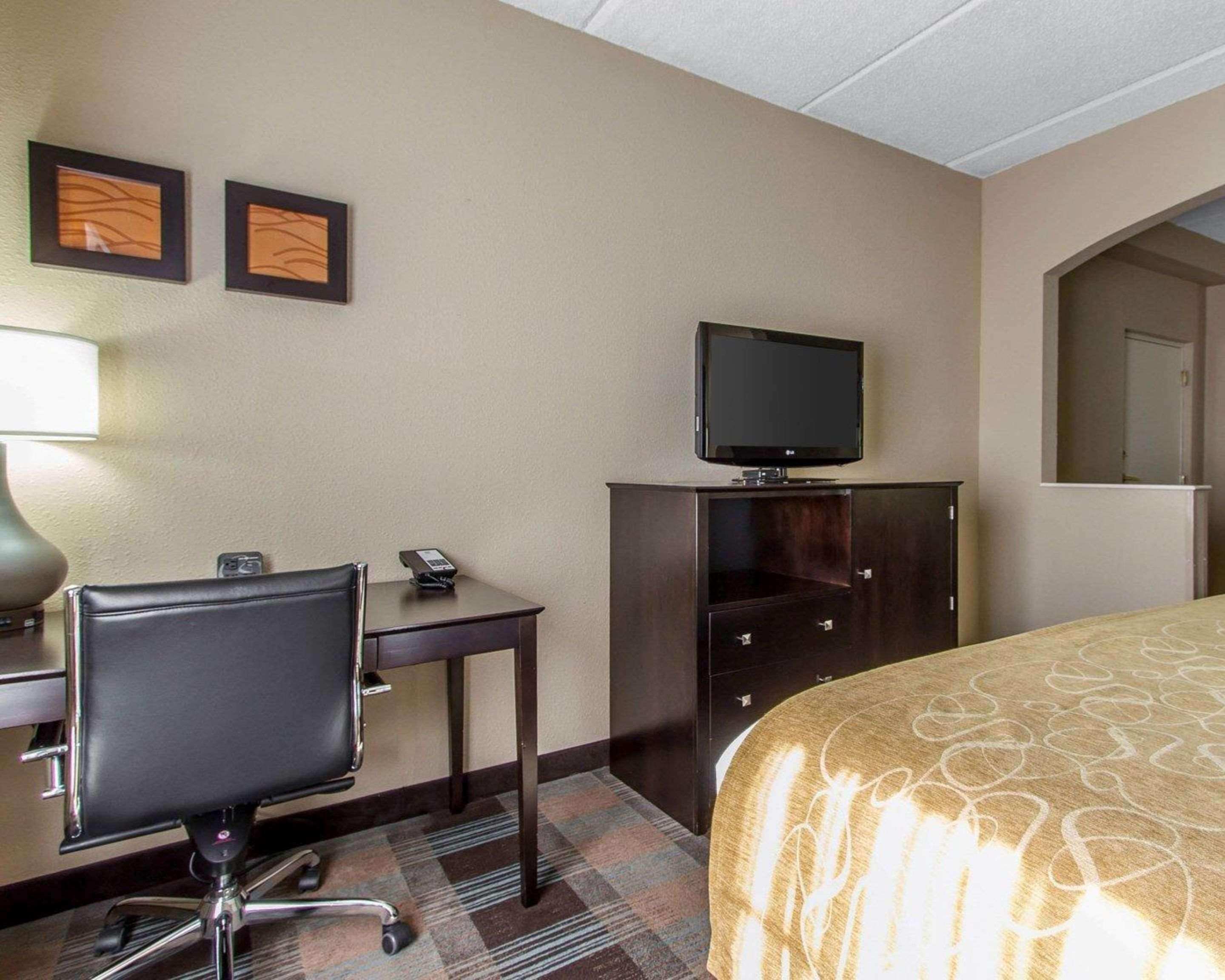 Comfort Suites Airport Kenner Exterior photo