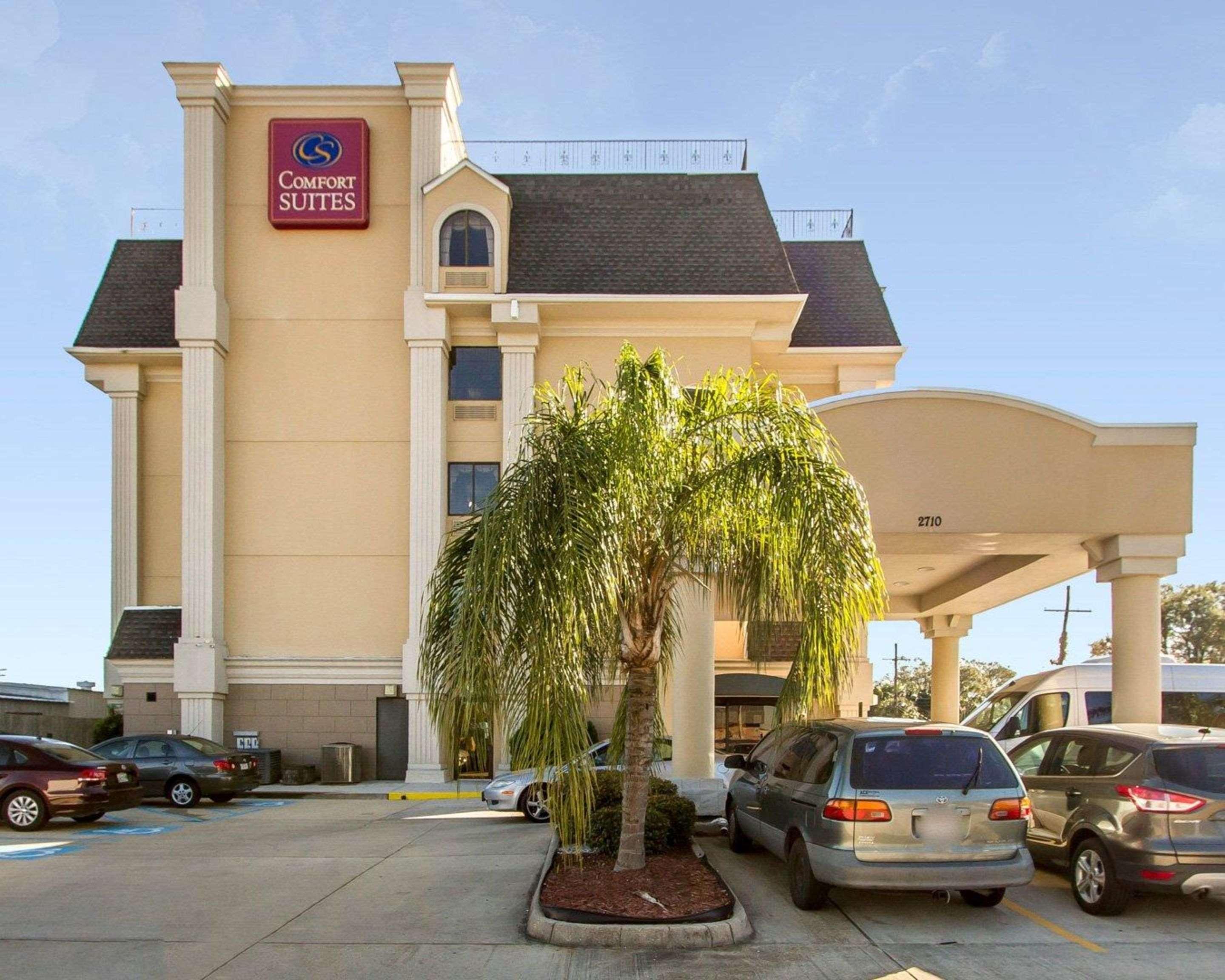 Comfort Suites Airport Kenner Exterior photo